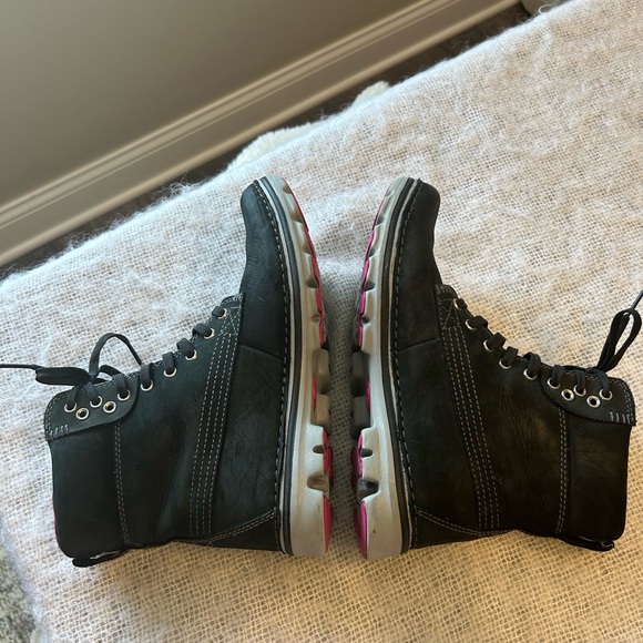 Timberland EarthKeepers Brookton Black Leather 6" Shaft Ankle Boots Size 7 - Picture 4 of 10